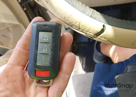 2012 Mitsubishi Outlander Se z USA, uszkodzony, nr VIN JA4AS3AW7CU014570